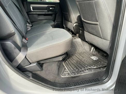 Used 2022 RAM 1500 Classic Warlock w/ Ceramic Grey Warlock Package AWD/4WD image 19