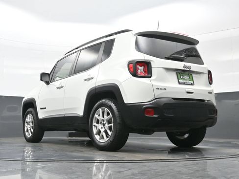Used 2022 Jeep Renegade Latitude AWD/4WD image 29