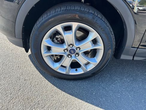 Used 2016 Ford Escape Titanium image 42