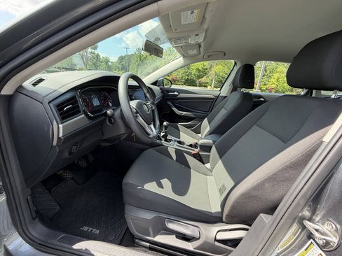 Used 2019 Volkswagen Jetta S w/ Driver Assistance Package FWD image 9