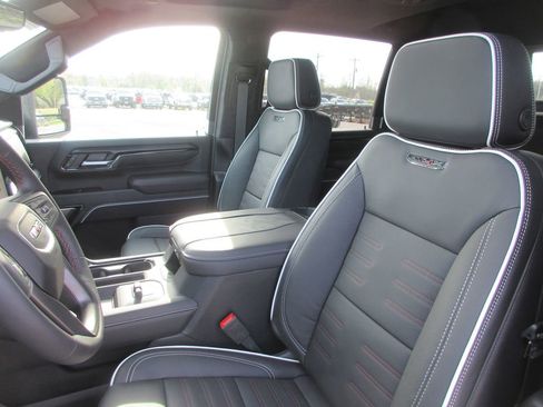 New 2026 GMC Sierra 2500 AT4X image 12