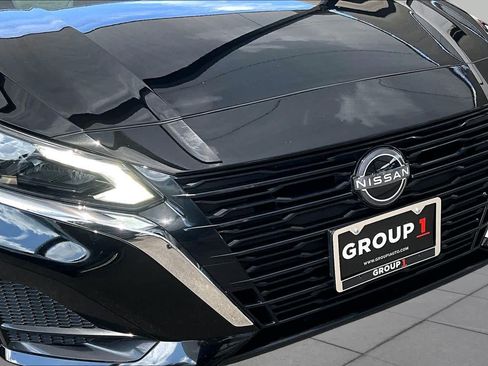 Certified 2025 Nissan Altima 2.5 SV FWD image 29