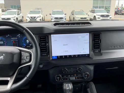 Certified 2025 Ford Bronco Badlands AWD/4WD image 7