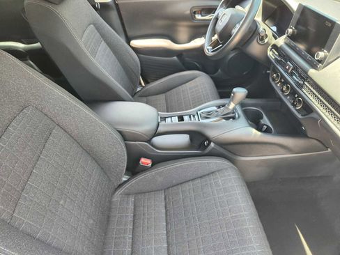Used 2023 Honda HR-V LX image 14