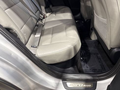 Used 2019 Kia Niro EX Premium w/ Sunroof Package FWD image 95