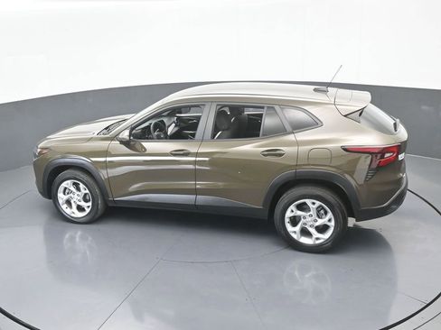 Used 2024 Chevrolet Trax LS w/ LS Convenience Package image 43