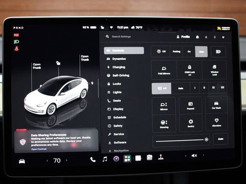 Used 2023 Tesla Model 3 Standard Range RWD image 26
