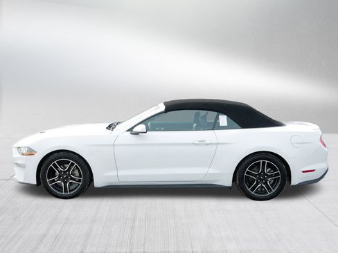Used 2023 Ford Mustang Premium image 4