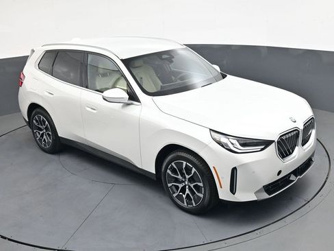 Used 2026 BMW X3 xDrive30 w/ Premium Package image 18