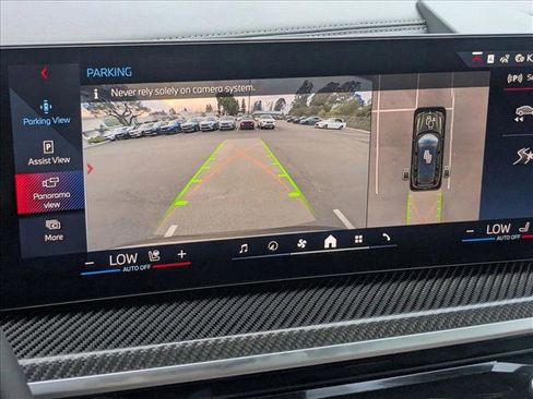 New 2026 BMW X7 M60i image 13