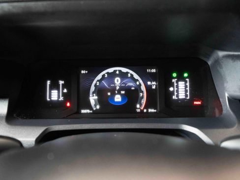 Used 2025 Toyota 4Runner SR5 AWD/4WD image 16