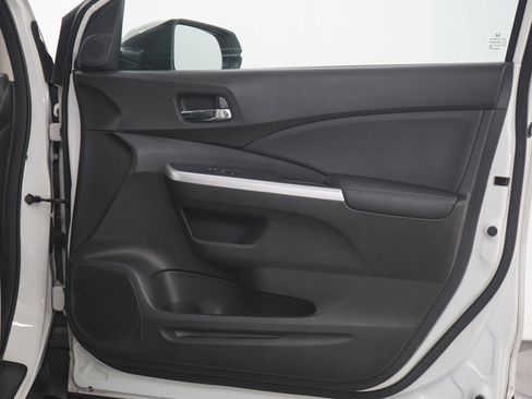 Used 2016 Honda CR-V Touring image 11