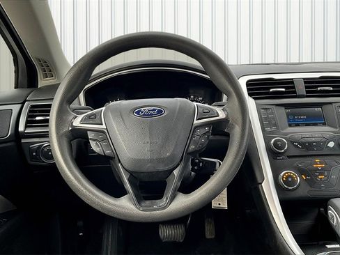 Used 2016 Ford Fusion S w/ Equipment Group 101A image 8