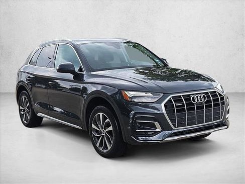 Used 2021 Audi Q5 2.0T Premium Plus w/ Premium Plus Package AWD/4WD image 3