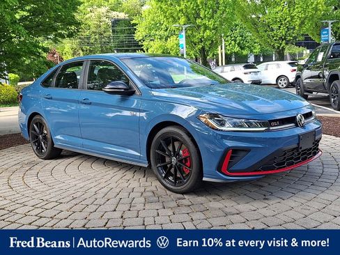 Certified 2025 Volkswagen Jetta GLI Autobahn w/ GLI Black Package FWD image 1