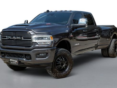Used 2023 RAM 3500 Laramie AWD/4WD image 4