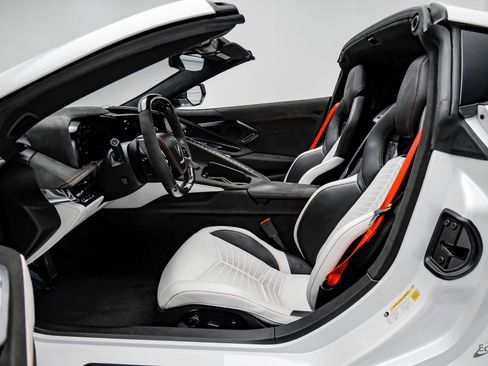 Used 2023 Chevrolet Corvette Z06 w/ Z07 Performance Package image 50