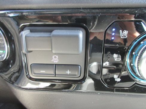 New 2026 GMC Sierra 3500 SLT image 20