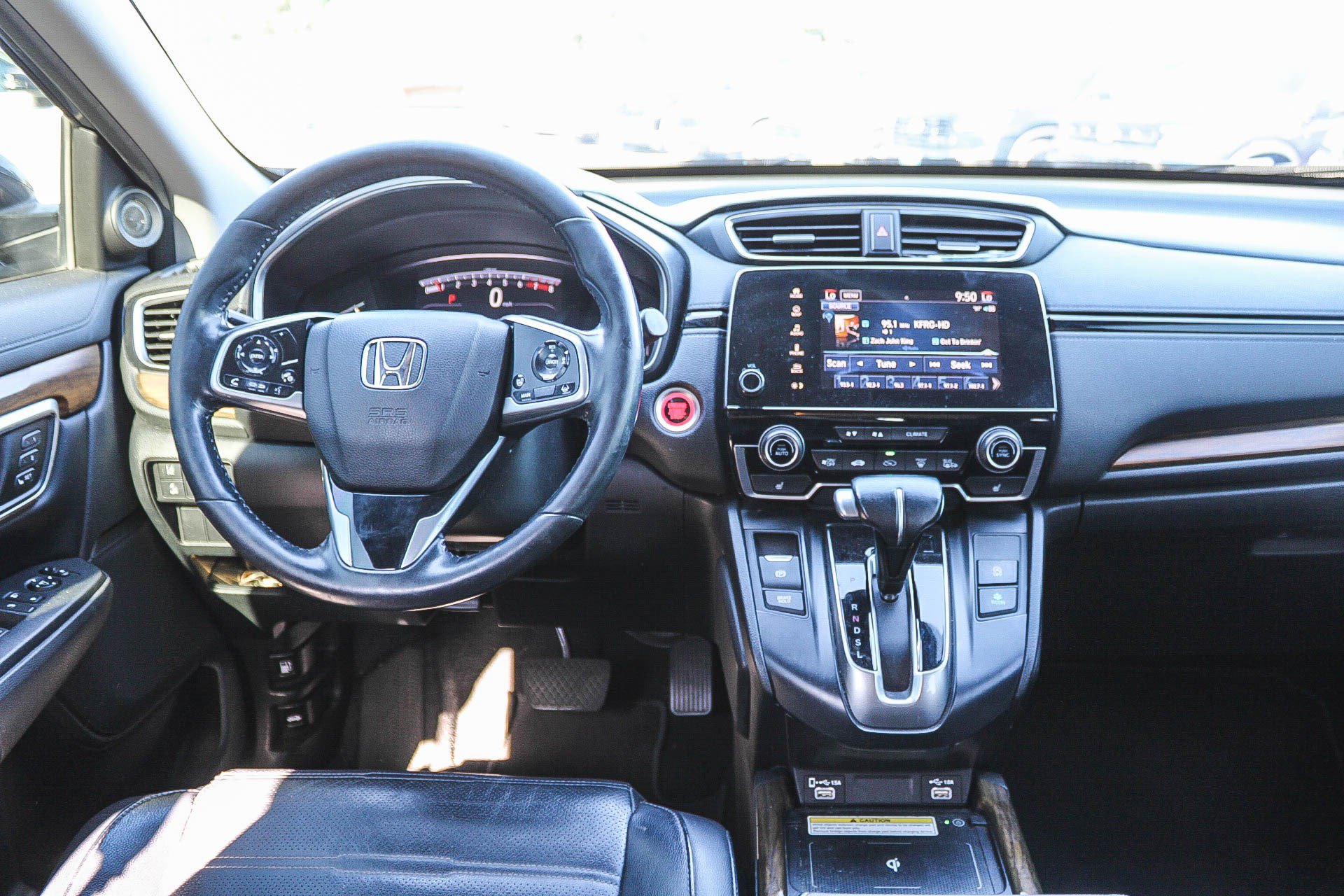 Used 2020 Honda CR-V Touring image 14