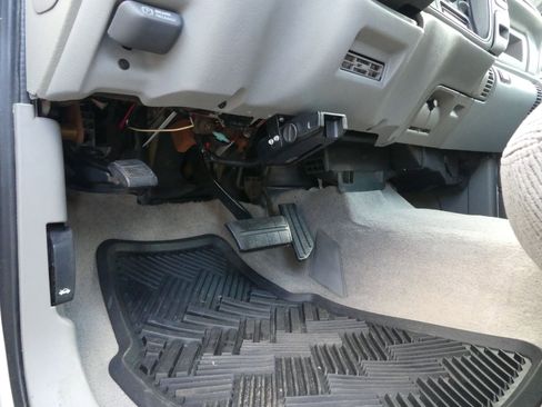 Used 2000 Chevrolet Silverado 3500 2WD Crew Cab image 59