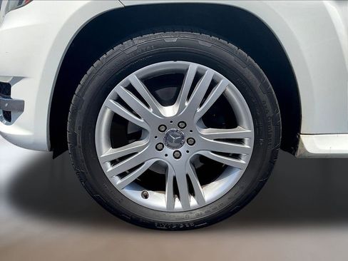 Used 2015 Mercedes-Benz GLK 350 4MATIC image 34
