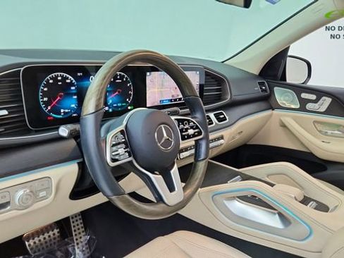 Used 2022 Mercedes-Benz GLS 450 4MATIC image 19