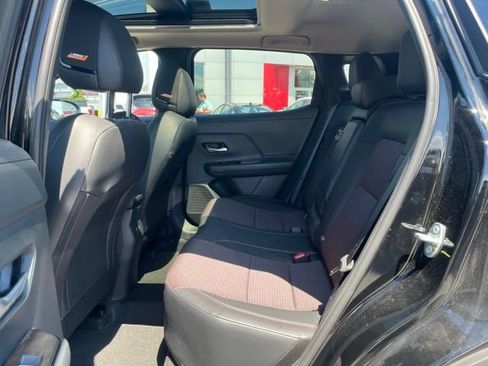 Certified 2026 Nissan Kicks SR w/ SR Premium Package AWD/4WD image 11