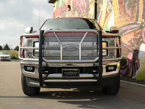 Used 2017 Ford F250 Lariat w/ Lariat Ultimate Package image 3