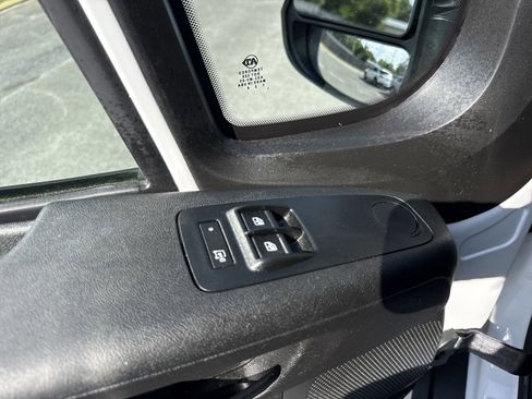 Used 2025 RAM ProMaster 2500 w/ U-Haul Equipment Group FWD image 12