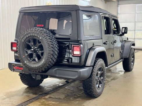 Used 2022 Jeep Wrangler Unlimited Sport AWD/4WD image 5