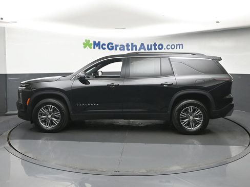 Used 2026 Chevrolet Traverse LT w/ Driver Confidence Package AWD/4WD image 23
