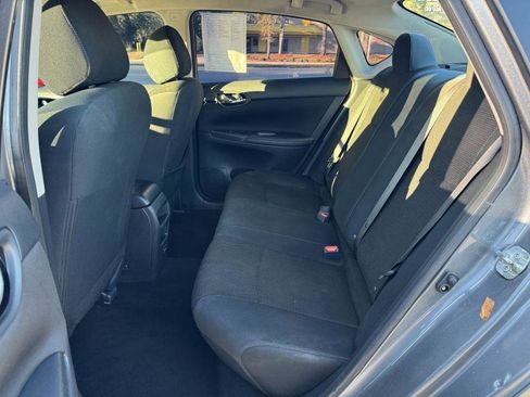Used 2019 Nissan Sentra S w/ Appearance Package FWD image 10