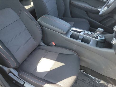 New 2025 Nissan Sentra SR image 16