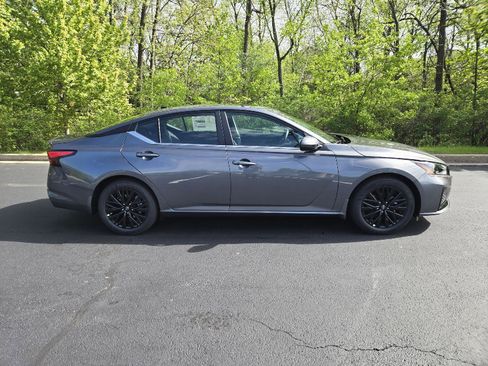 New 2026 Nissan Altima 2.5 SV w/ SV Special Edition Package FWD image 2