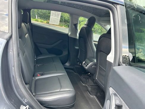 Used 2023 Tesla Model Y Long Range AWD/4WD image 47