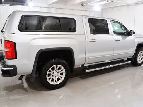 Used 2017 GMC Sierra 1500 SLE w/ SLE Value Package AWD/4WD image 11