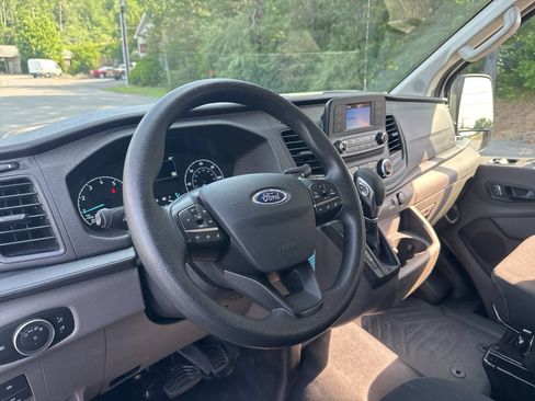 Used 2025 Ford Transit 250 Low Roof w/ Exterior Upgrade Package RWD image 12