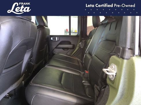 Used 2023 Jeep Wrangler Unlimited Sahara AWD/4WD image 21