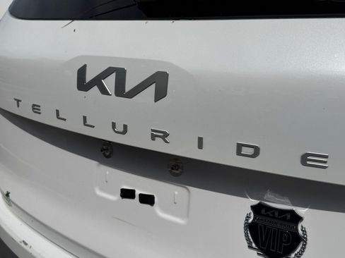 Certified 2024 Kia Telluride EX FWD image 15