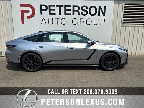 New 2026 Lexus ES 500e AWD/4WD image 3
