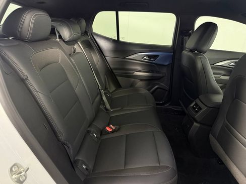 Used 2024 Chevrolet Equinox EV LT FWD image 20