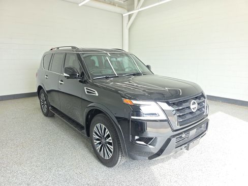 Used 2023 Nissan Armada SL w/ Midnight Edition Package image 7