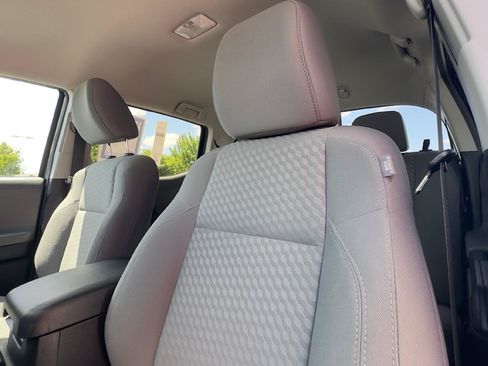 Used 2022 Toyota Tacoma SR w/ SR Convenience Package RWD image 16