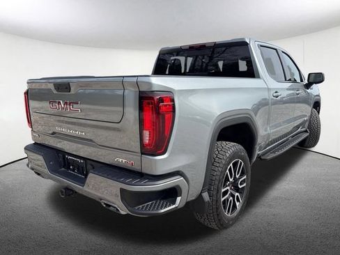 Used 2025 GMC Sierra 1500 AT4 w/ Technology Package AWD/4WD image 13