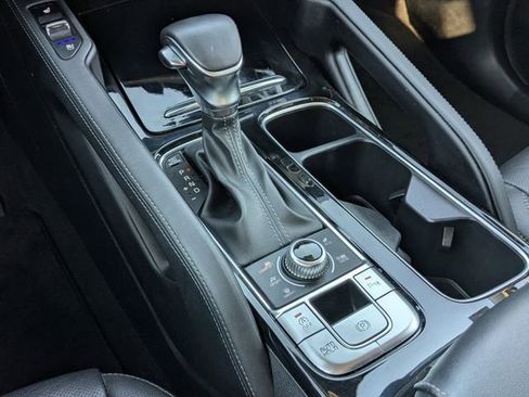 Certified 2024 Kia Telluride EX w/ EX Captain's Chair Package image 36