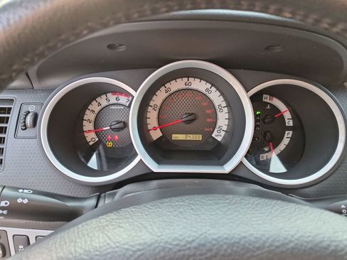 Used 2011 Toyota Tacoma PreRunner w/ TRD Off-Road Pkg RWD image 22