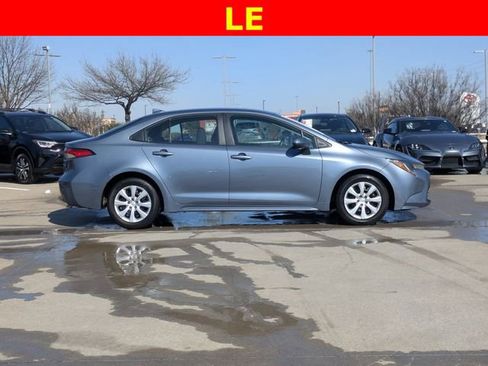 Used 2024 Toyota Corolla LE image 4