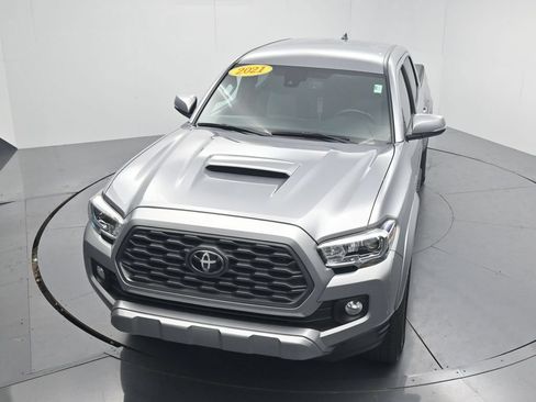 Used 2021 Toyota Tacoma TRD Sport AWD/4WD image 54