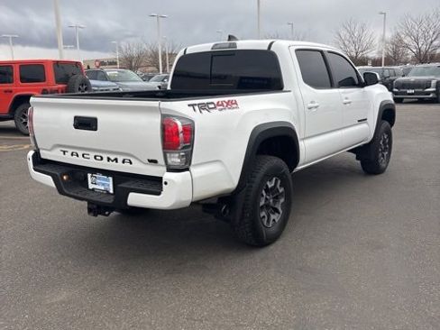 Used 2020 Toyota Tacoma TRD Off-Road image 3