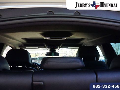 Used 2018 BMW X6 xDrive50i w/ Premium Package image 25